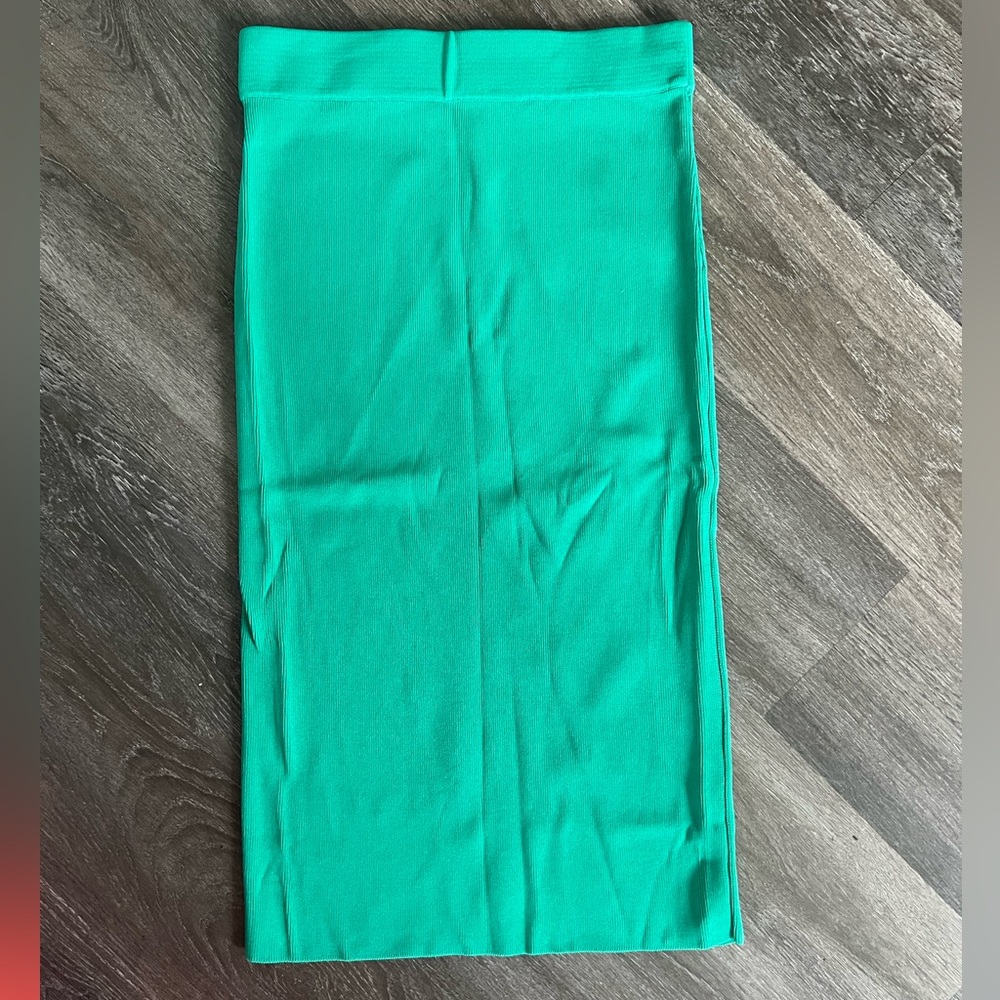 Green NY & CO Eva Mendes pencil skirt